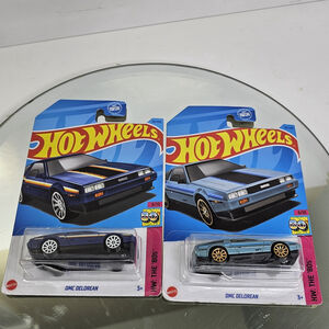 Hot Wheels Set Of 2 AMC Delorean The '80s Purple Blue